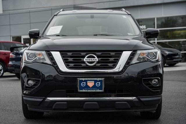 Used 2019 Nissan Pathfinder SL image 2