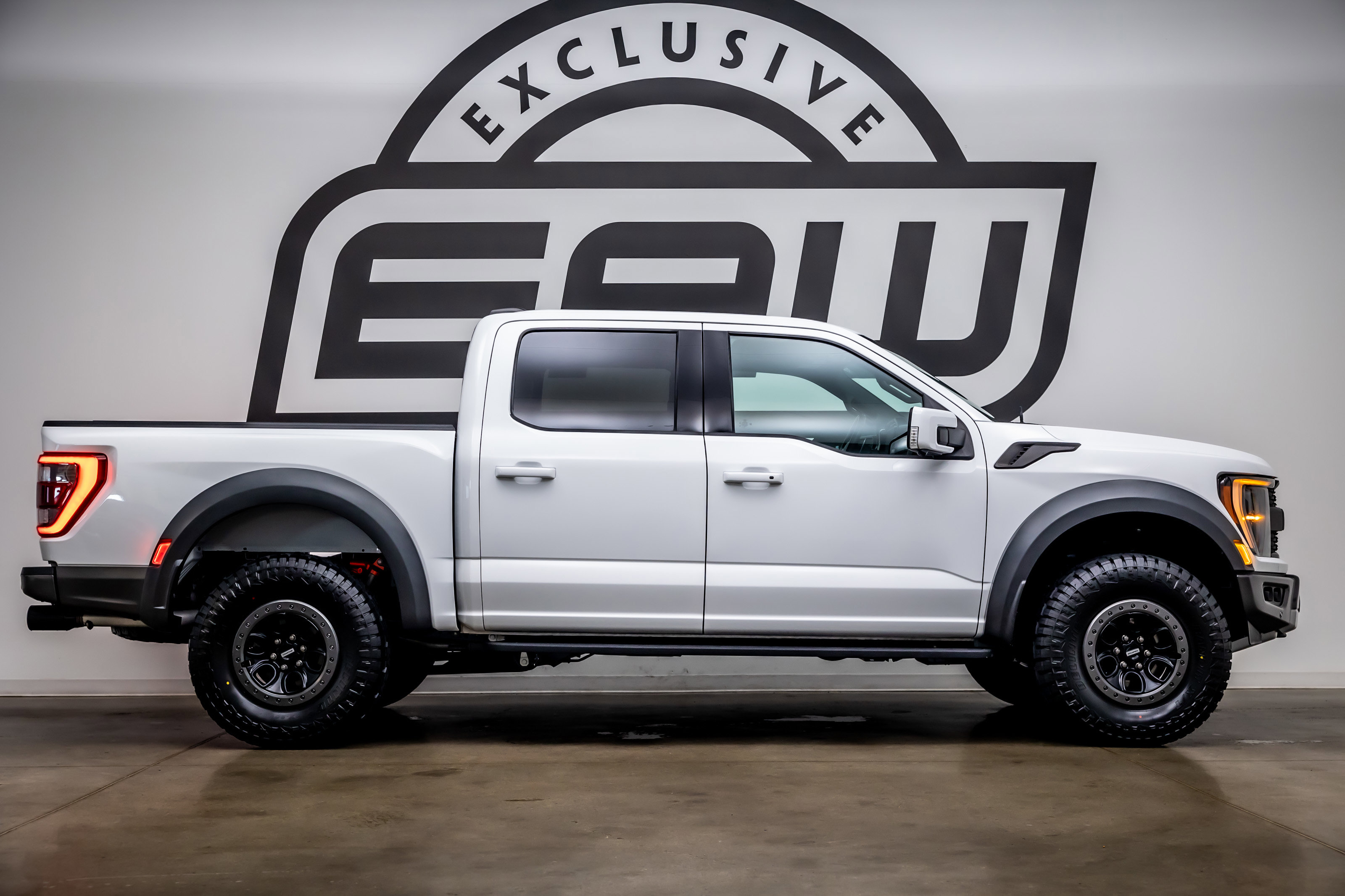Used 2022 Ford F150 Raptor w/ Equipment Group 801A High AWD/4WD image 8