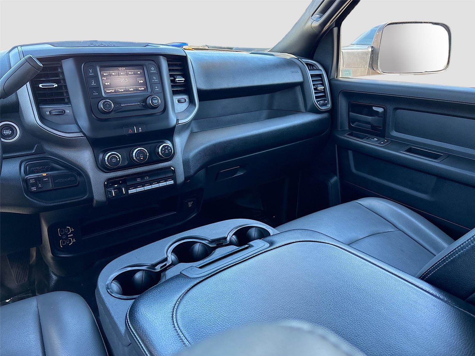 Used 2022 RAM 2500 Tradesman w/ Chrome Appearance Group image 21