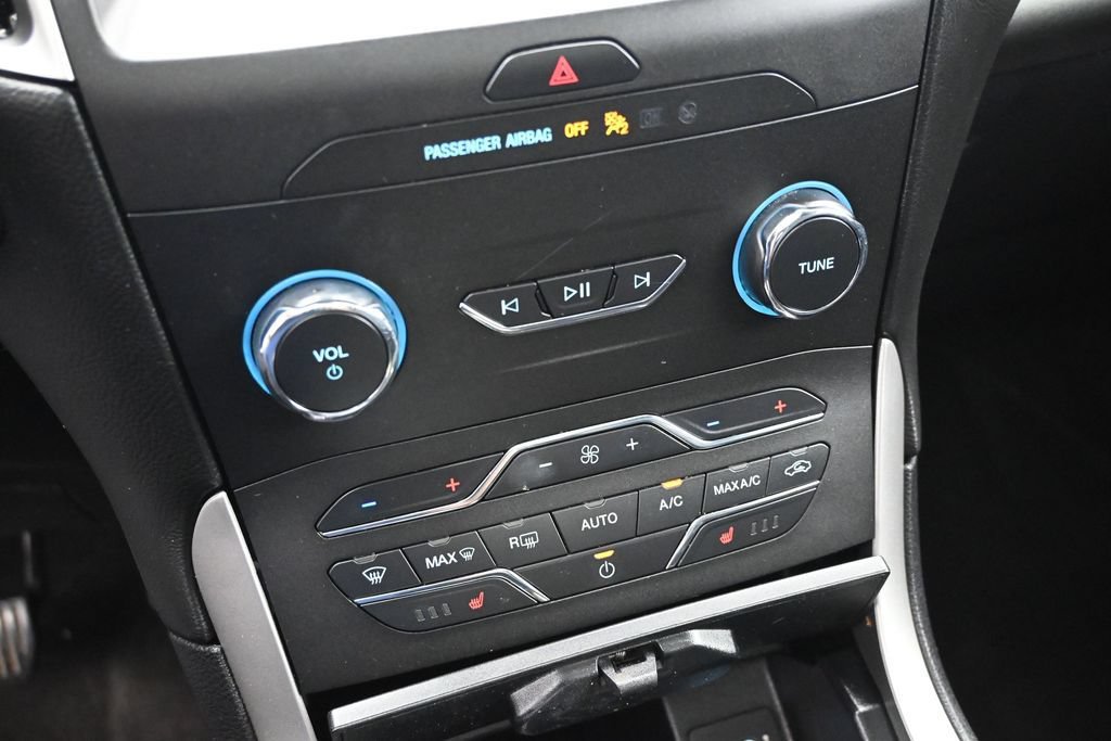 Certified 2020 Ford Edge SEL w/ Convenience Package FWD image 17