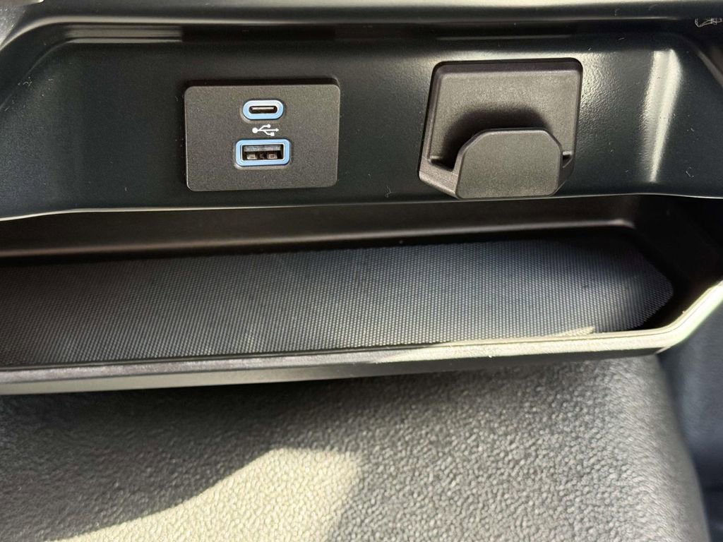 Used 2024 Ford F150 XL image 21