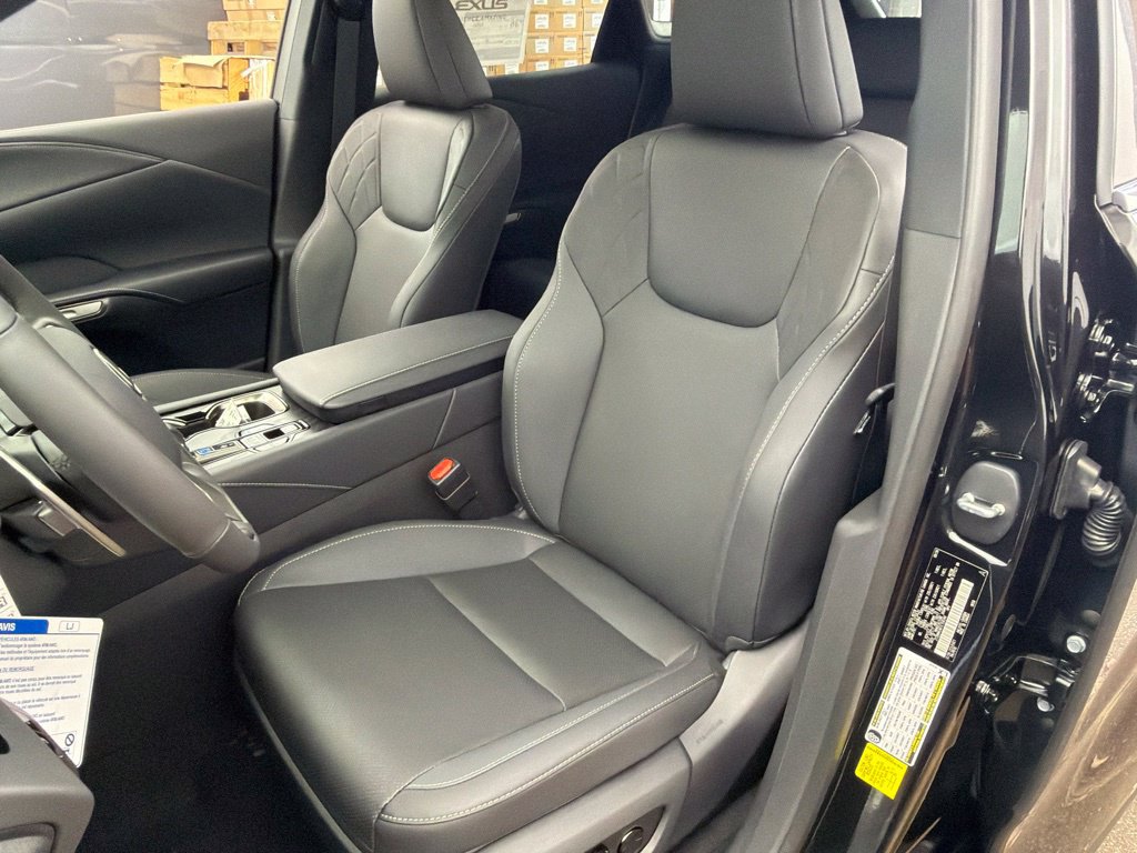 New 2026 Lexus RX 350h w/ Convenience Package AWD/4WD image 16