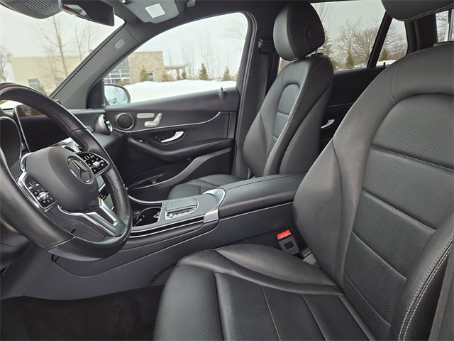 Used 2022 Mercedes-Benz GLC 300 4MATIC image 23