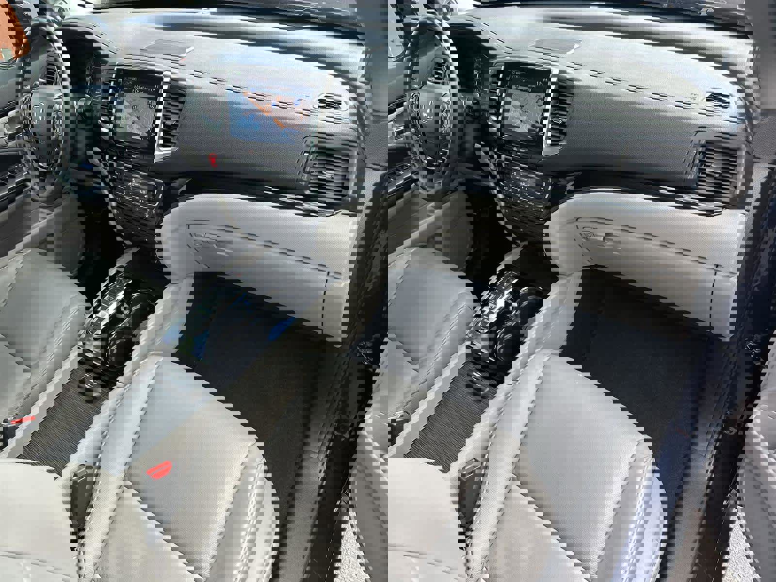 Used 2016 Honda Pilot Touring image 12