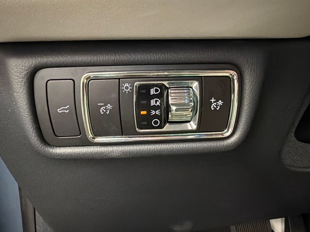 New 2026 Lincoln Aviator AWD image 23