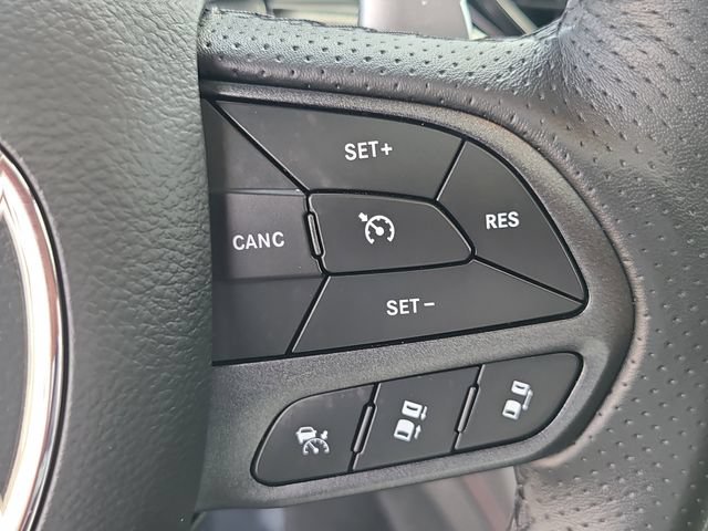 Used 2025 Dodge Durango GT AWD/4WD image 25