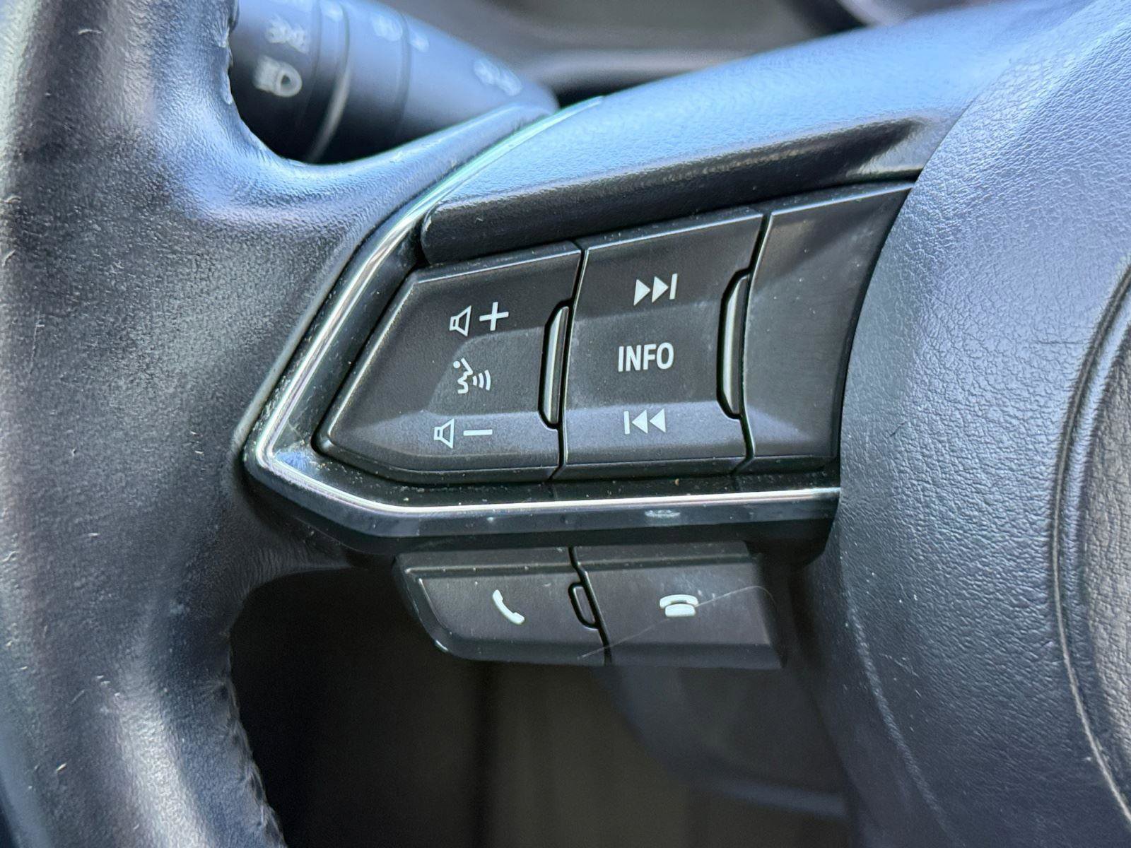 Used 2017 MAZDA MAZDA3 Grand Touring image 20