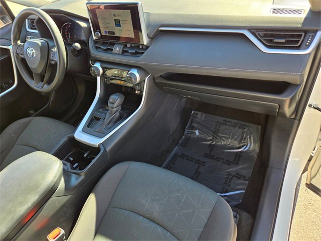 Used 2024 Toyota RAV4 XLE image 21