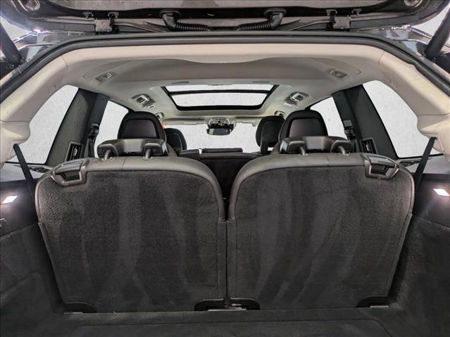 Used 2018 Volvo XC90 T6 Momentum w/ Convenience Package image 6