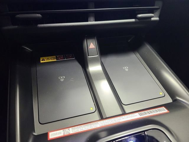 New 2026 Toyota C-HR AWD/4WD image 31