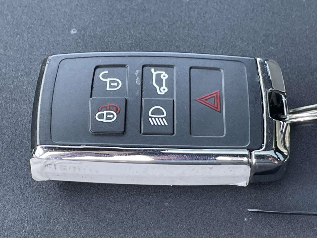 Certified 2023 Land Rover Defender 110 S AWD/4WD image 39