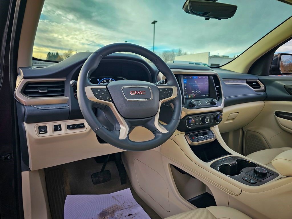 Certified 2023 GMC Acadia Denali w/ Denali Ultimate Package image 18
