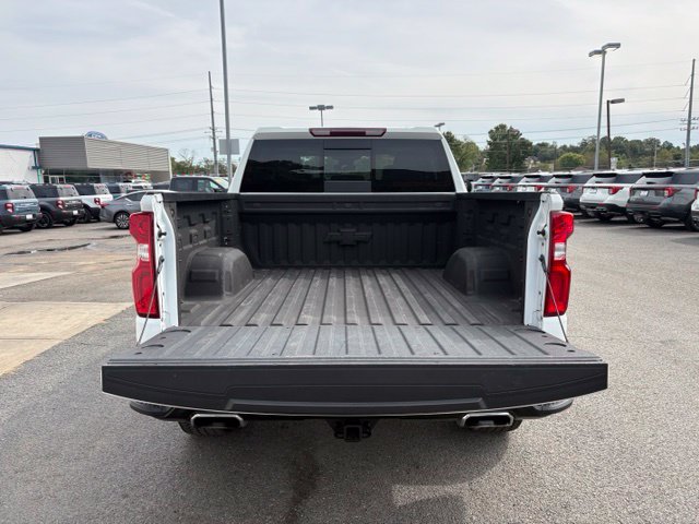 Used 2025 Chevrolet Silverado 1500 LT Trail Boss w/ Convenience Package II AWD/4WD image 31