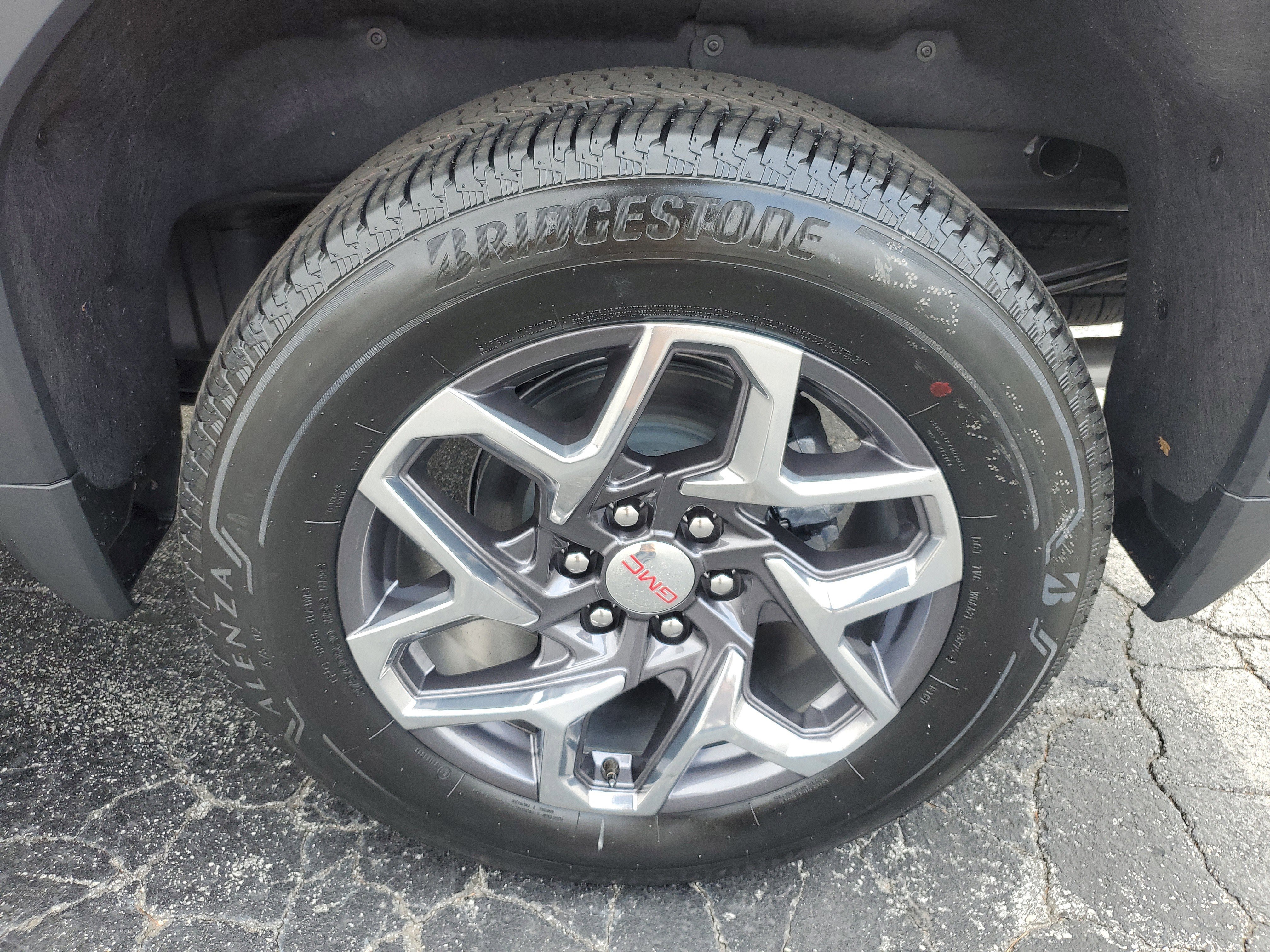 New 2026 GMC Sierra 1500 SLT image 8