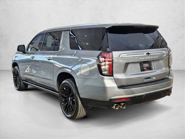 Used 2023 Chevrolet Suburban High Country w/ Premium Package 2 RWD image 7