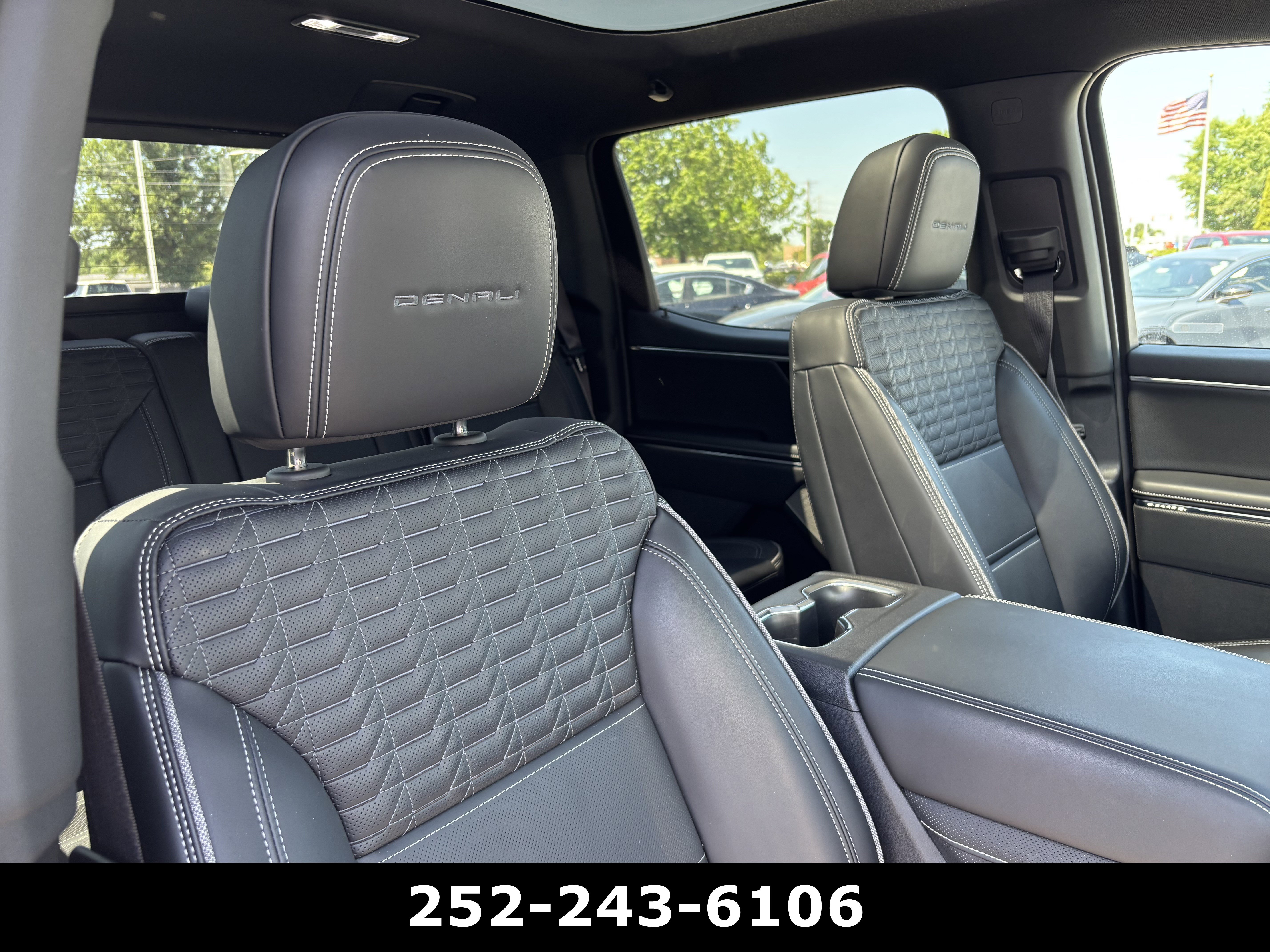 Used 2025 GMC Sierra EV Denali AWD/4WD image 9