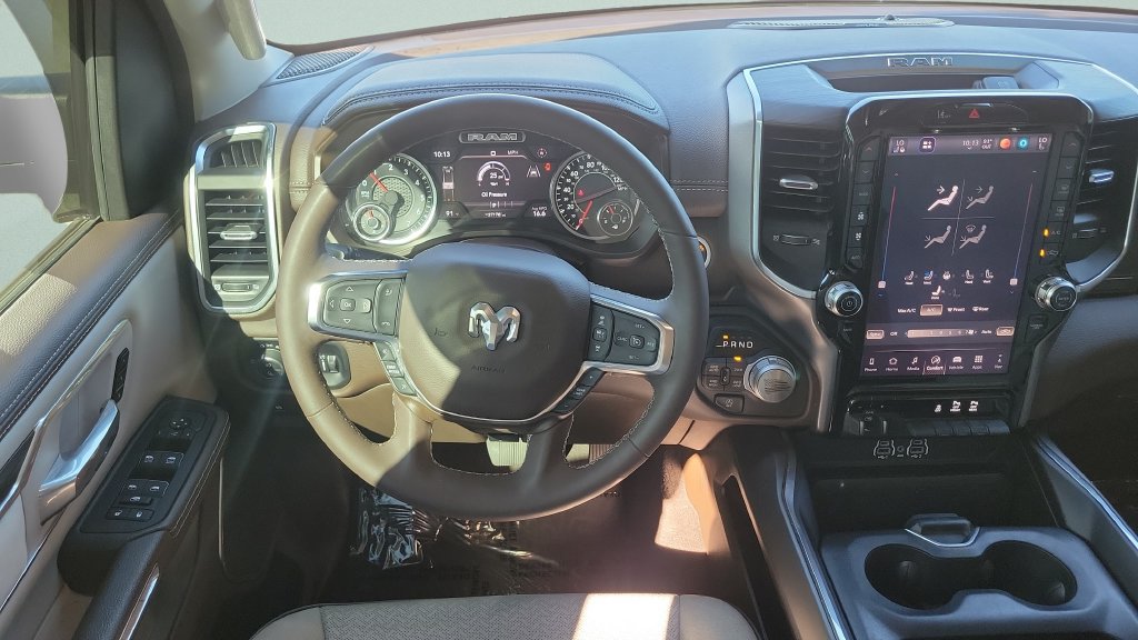 Used 2025 RAM 1500 Laramie AWD/4WD image 12