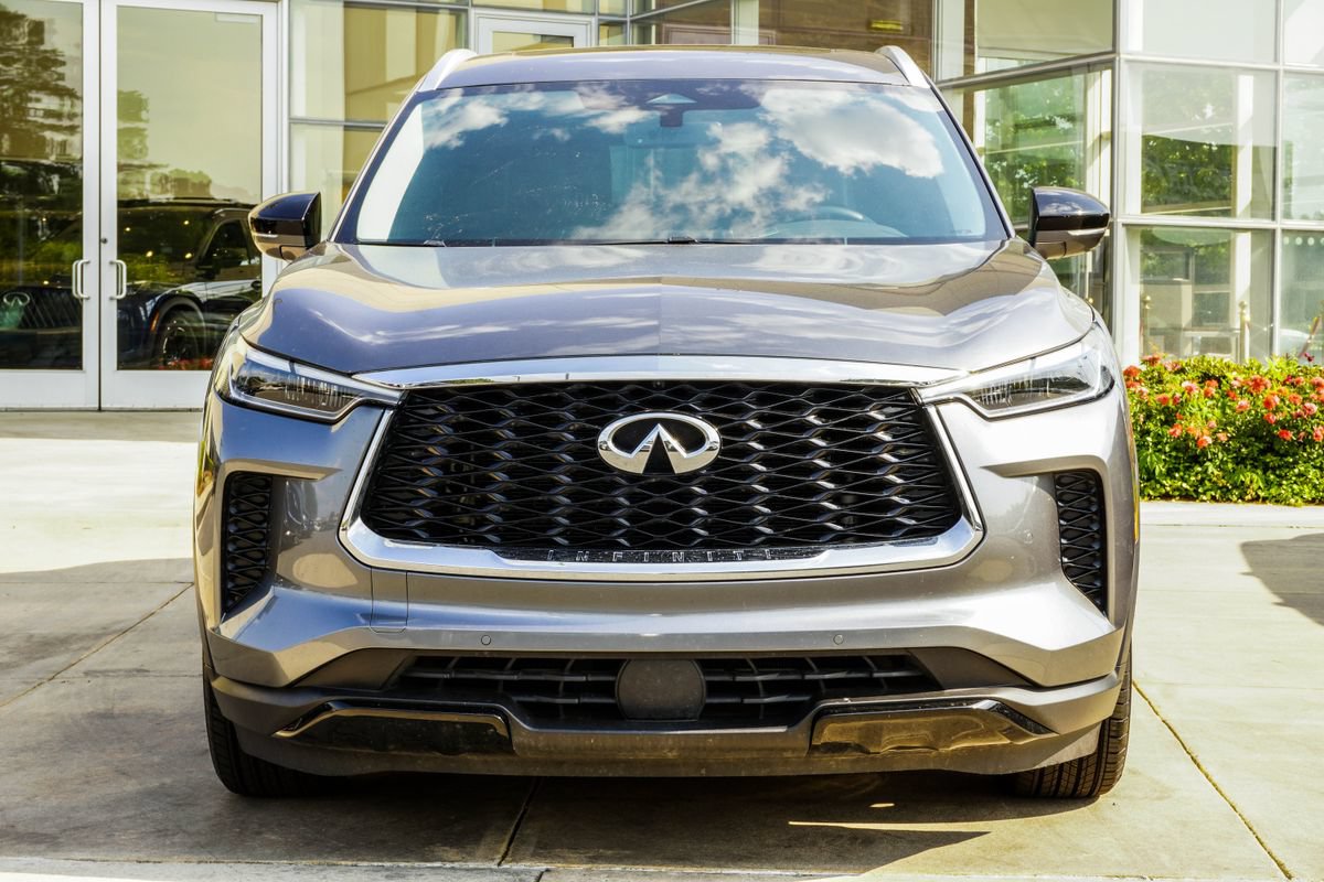 Used 2023 INFINITI QX60 Luxe FWD image 7