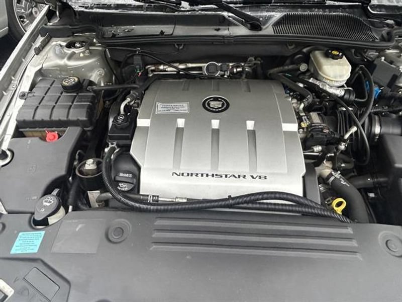Used 2008 Cadillac DTS Limousine FWD image 26