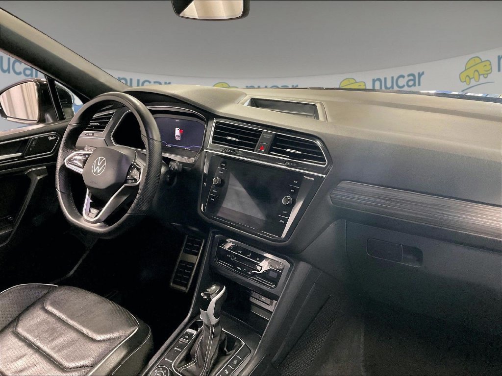 Used 2024 Volkswagen Tiguan SEL R-Line AWD/4WD image 14