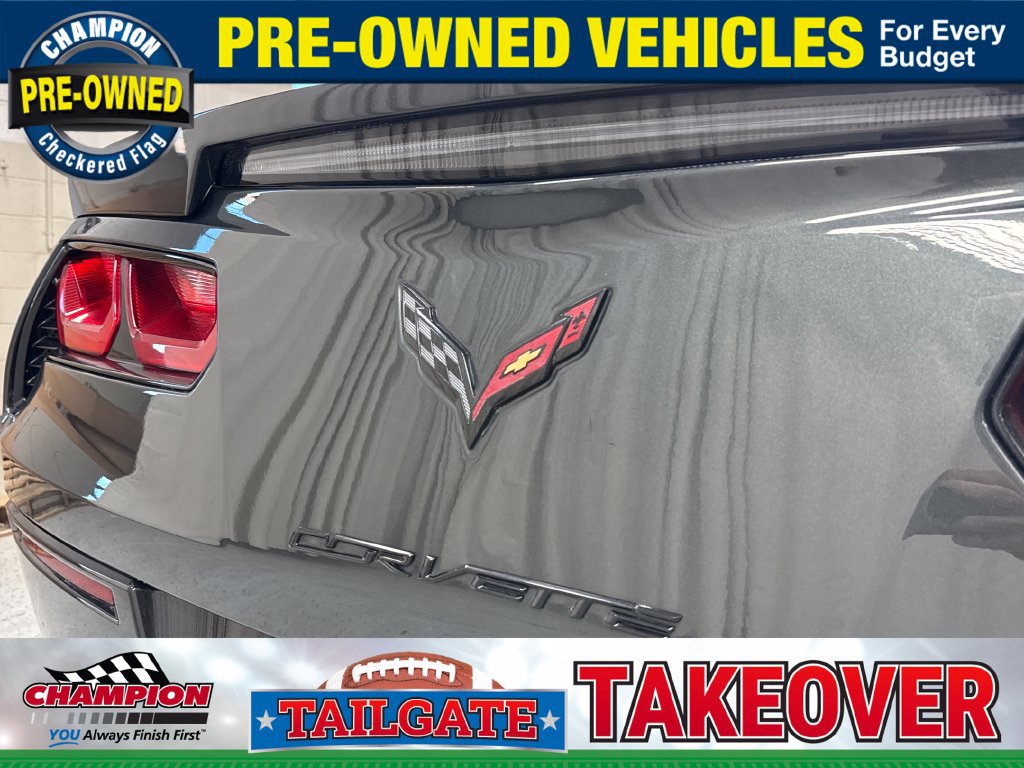 Used 2019 Chevrolet Corvette Stingray Coupe w/ 1LT RWD image 29