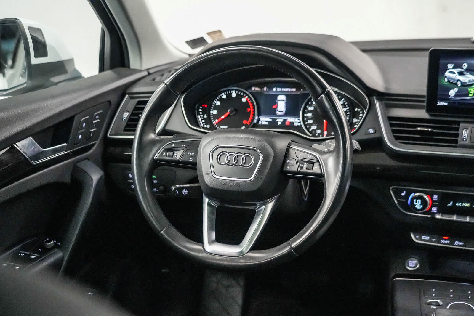 Used 2020 Audi Q5 2.0T Premium w/ Convenience Package AWD/4WD image 15