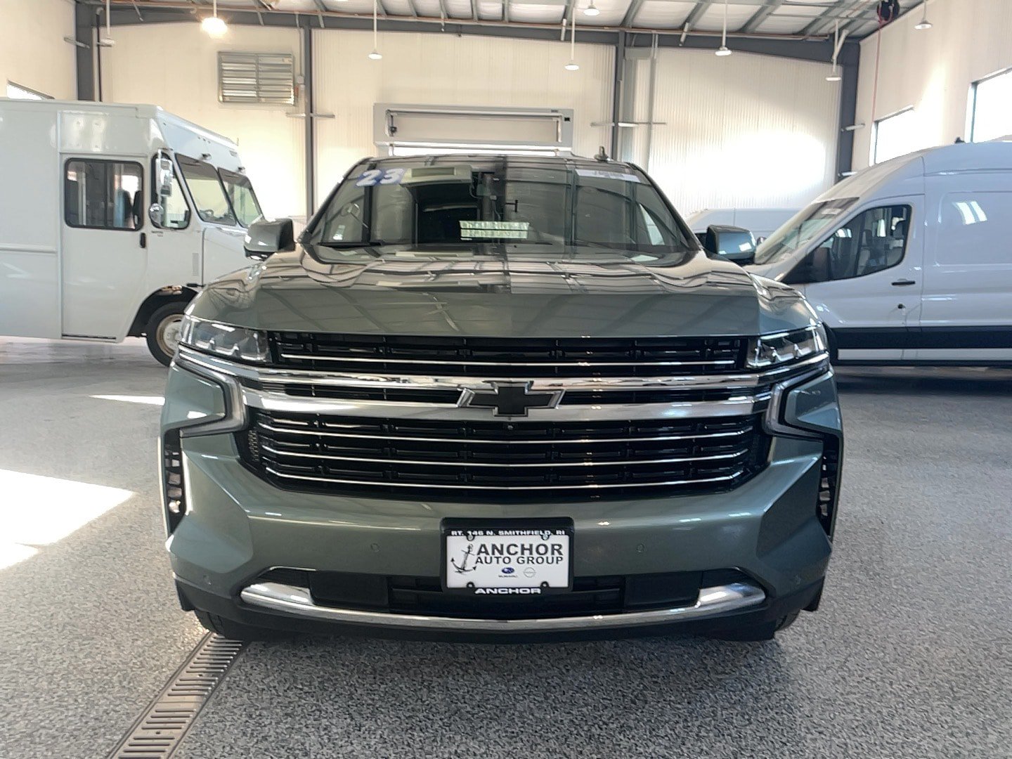 Used 2023 Chevrolet Tahoe LT w/ LT Signature Plus Package AWD/4WD image 3