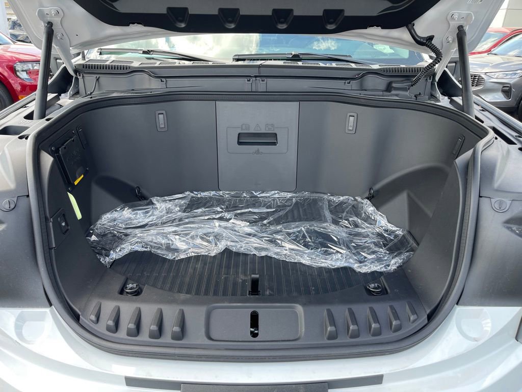 New 2025 Ford F150 Lightning Flash image 25