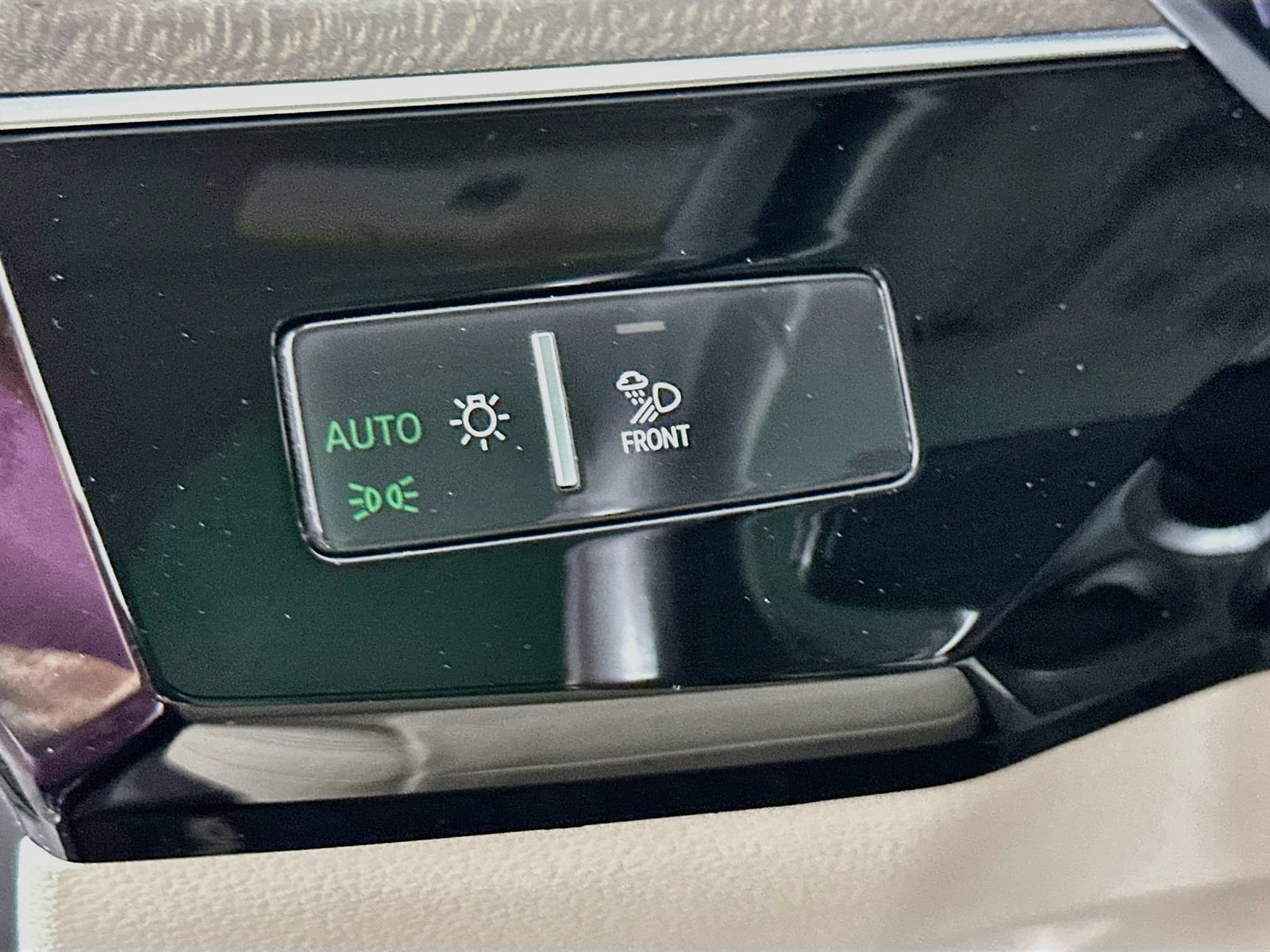 Used 2024 Audi Q8 e-tron Premium Plus AWD/4WD image 10