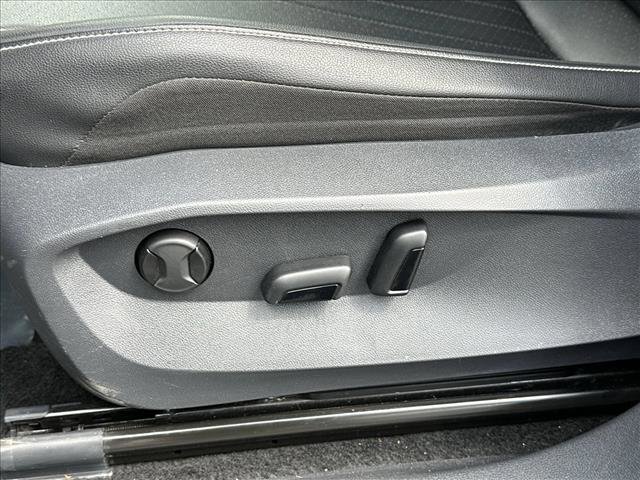 Used 2024 Volkswagen Tiguan SE image 20