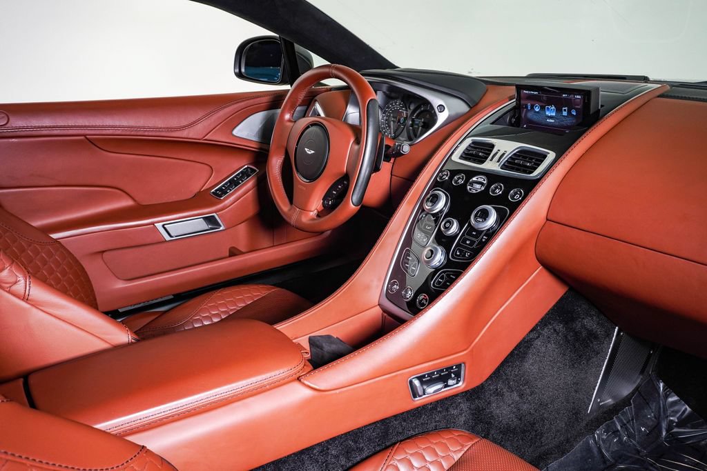 Used 2015 Aston Martin Vanquish Coupe RWD image 15