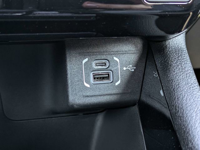 New 2026 Jeep Compass Latitude image 21