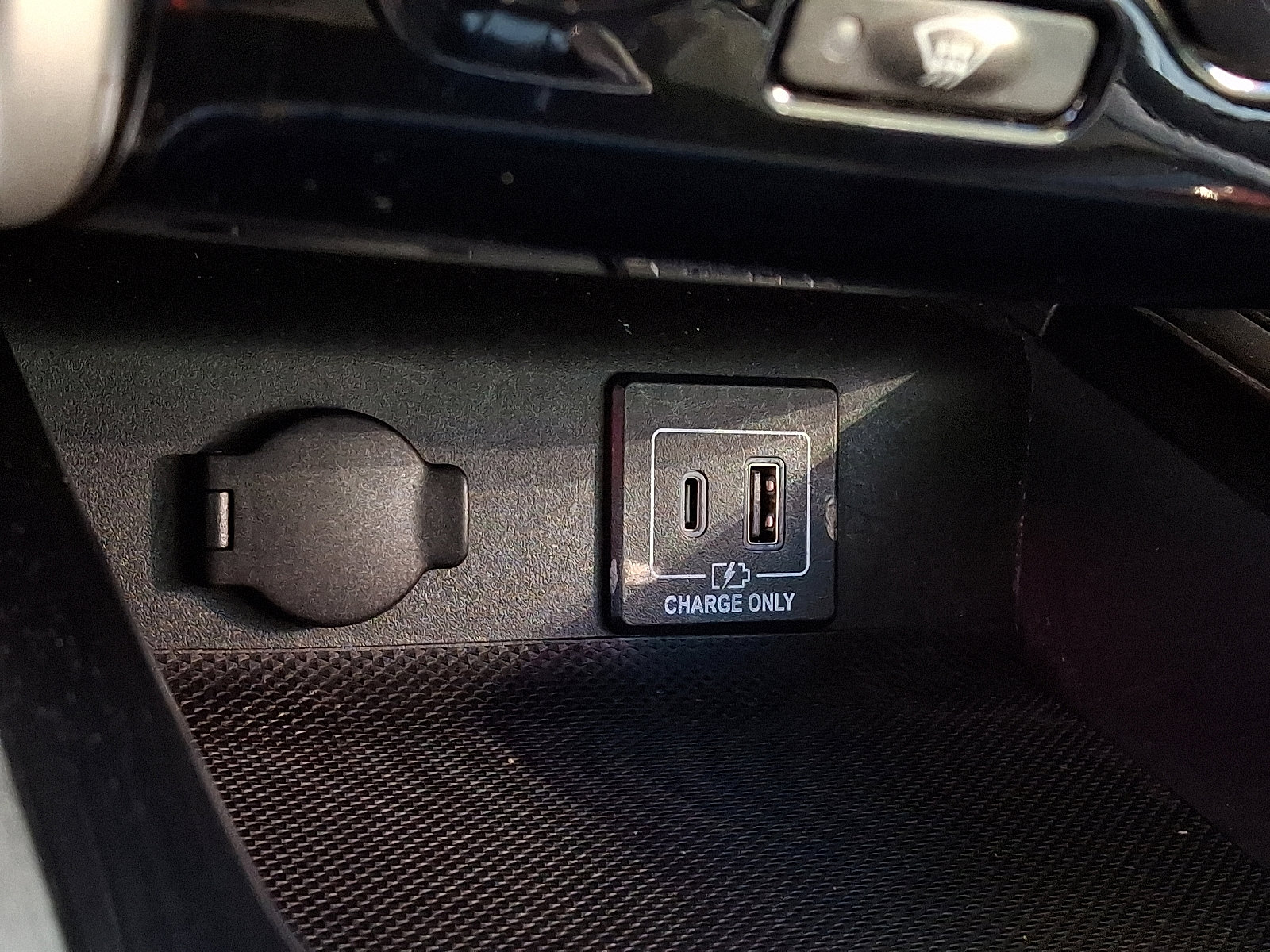 Used 2020 Nissan Pathfinder S image 25