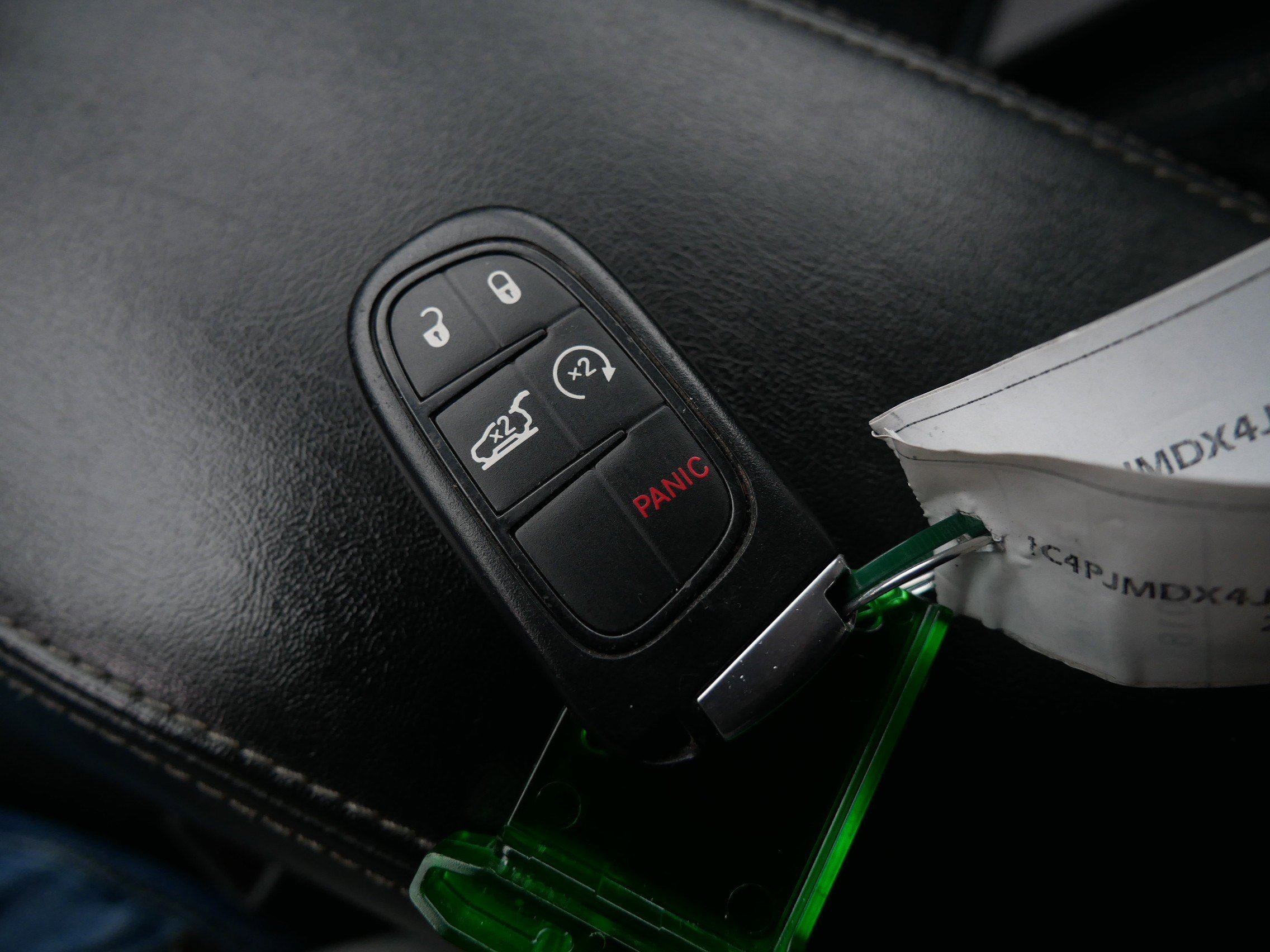 Used 2018 Jeep Cherokee Limited image 32