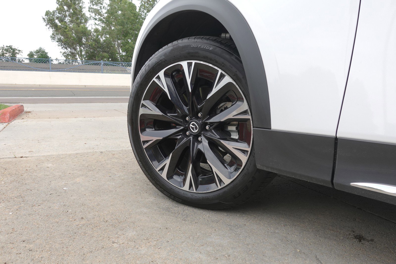 Certified 2024 MAZDA CX-90 Plug-In Hybrid w/ Premium Plus image 8