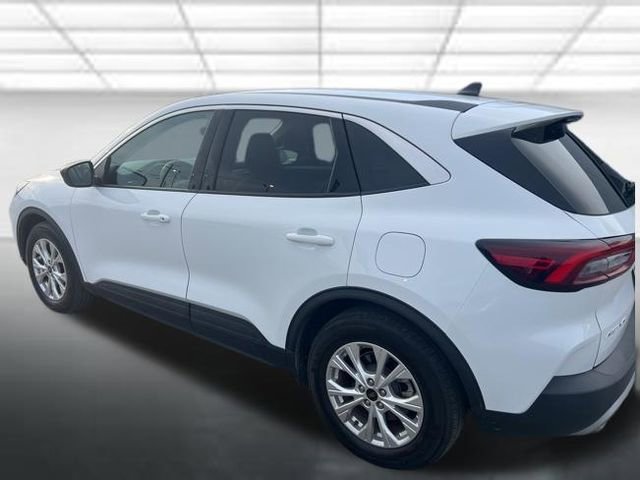 Used 2023 Ford Escape Active image 3