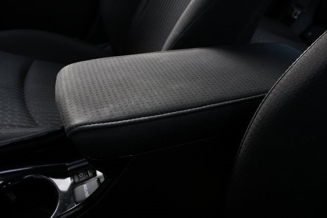 Used 2017 Toyota Prius Three image 18