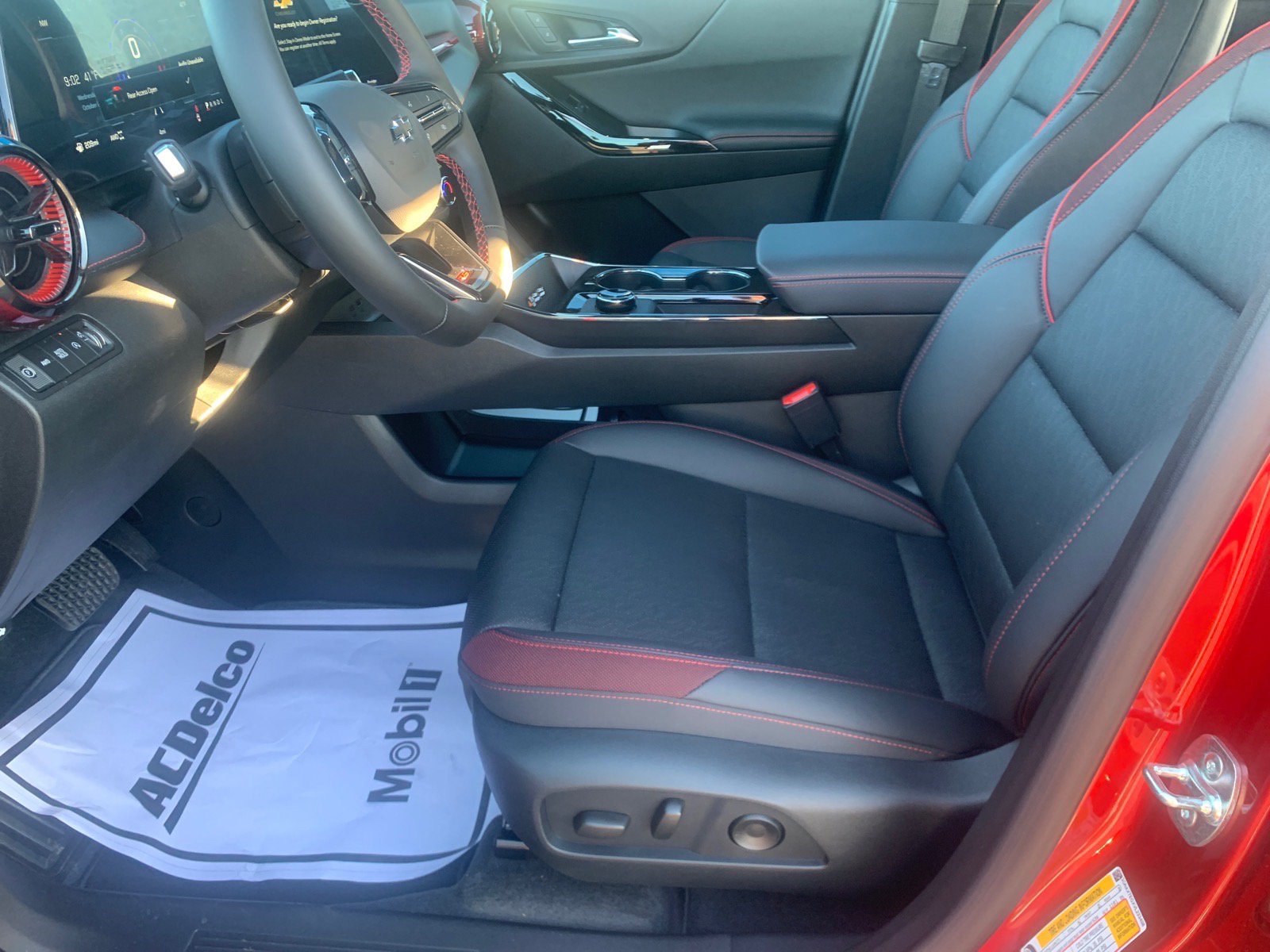 New 2027 Chevrolet Equinox RS AWD/4WD image 8
