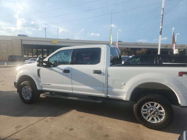 Used 2019 Ford F250 XLT w/ FX4 Off-Road Package AWD/4WD image 3