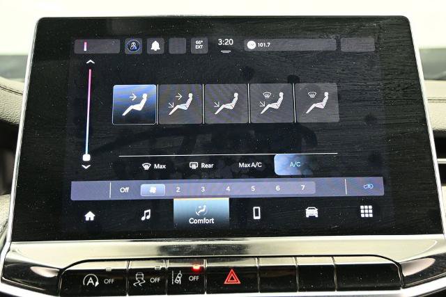 Used 2024 Jeep Compass Latitude AWD/4WD image 32
