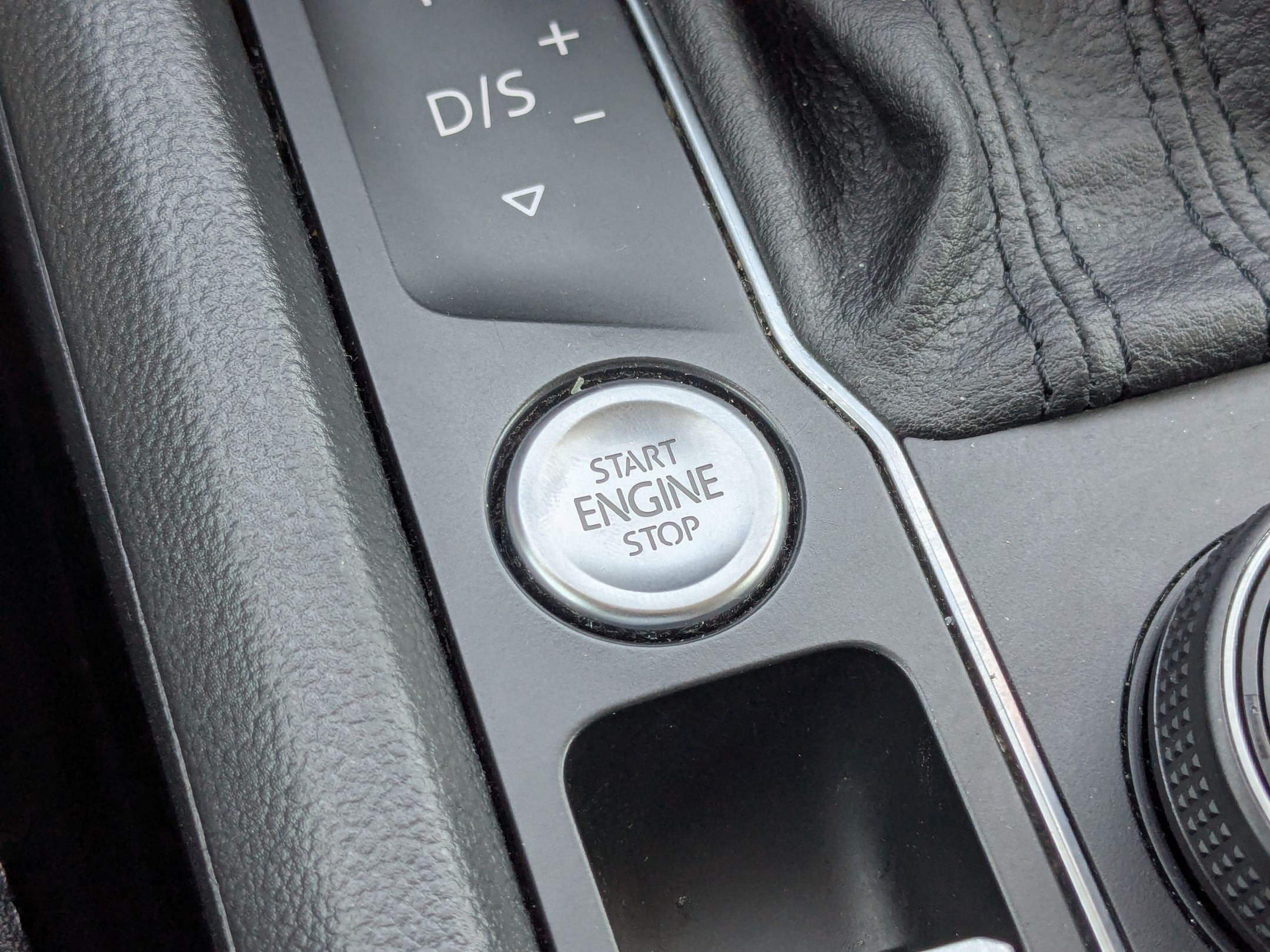 Used 2019 Volkswagen Atlas SE AWD/4WD image 18