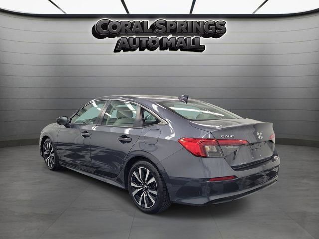 Used 2023 Honda Civic EX image 4