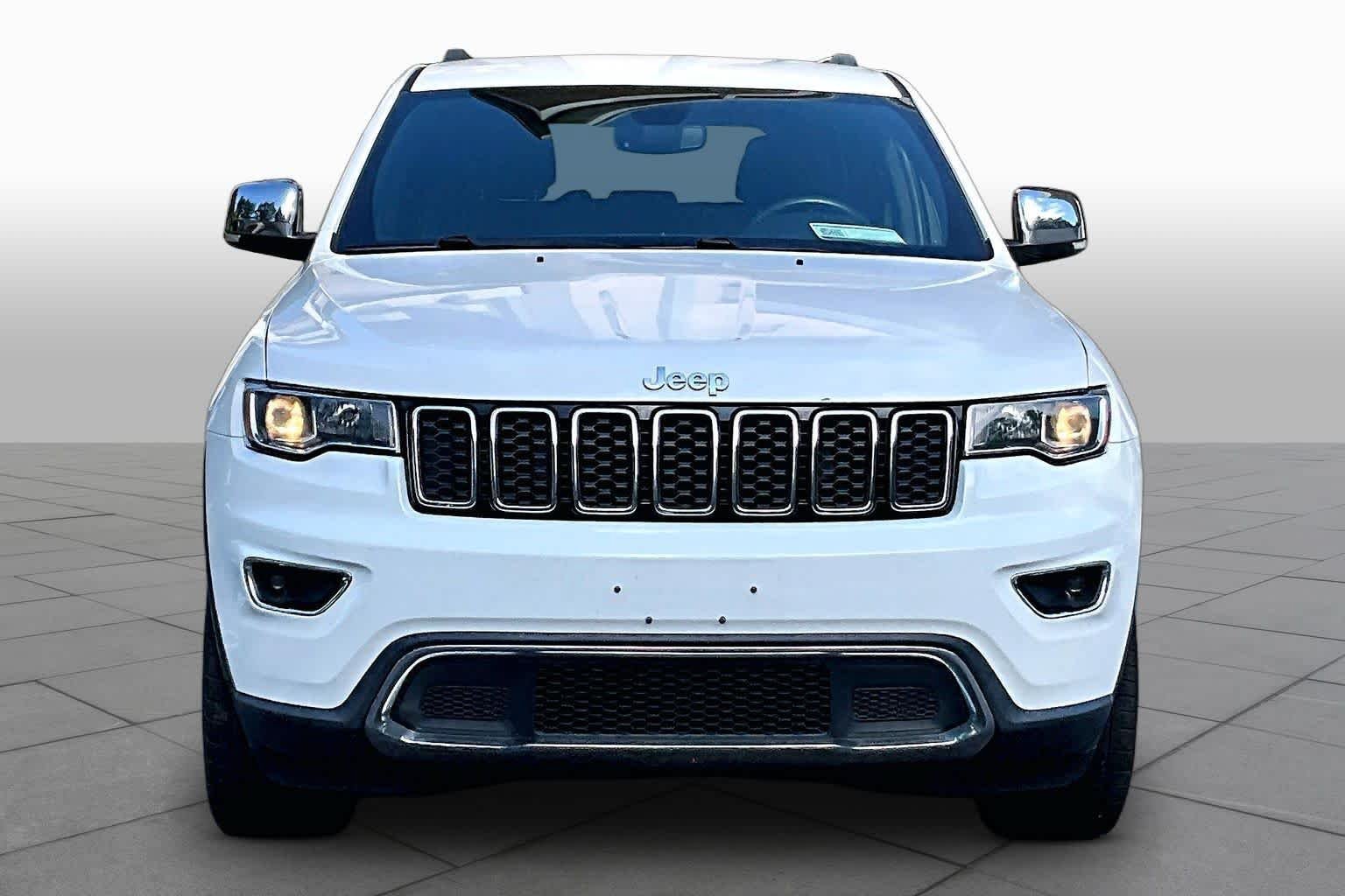 Used 2018 Jeep Grand Cherokee Limited w/ Trailer Tow Group IV AWD/4WD image 4