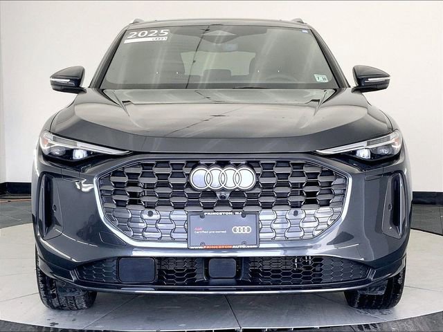 Certified 2025 Audi Q5 Premium Plus w/ Premium Plus image 3