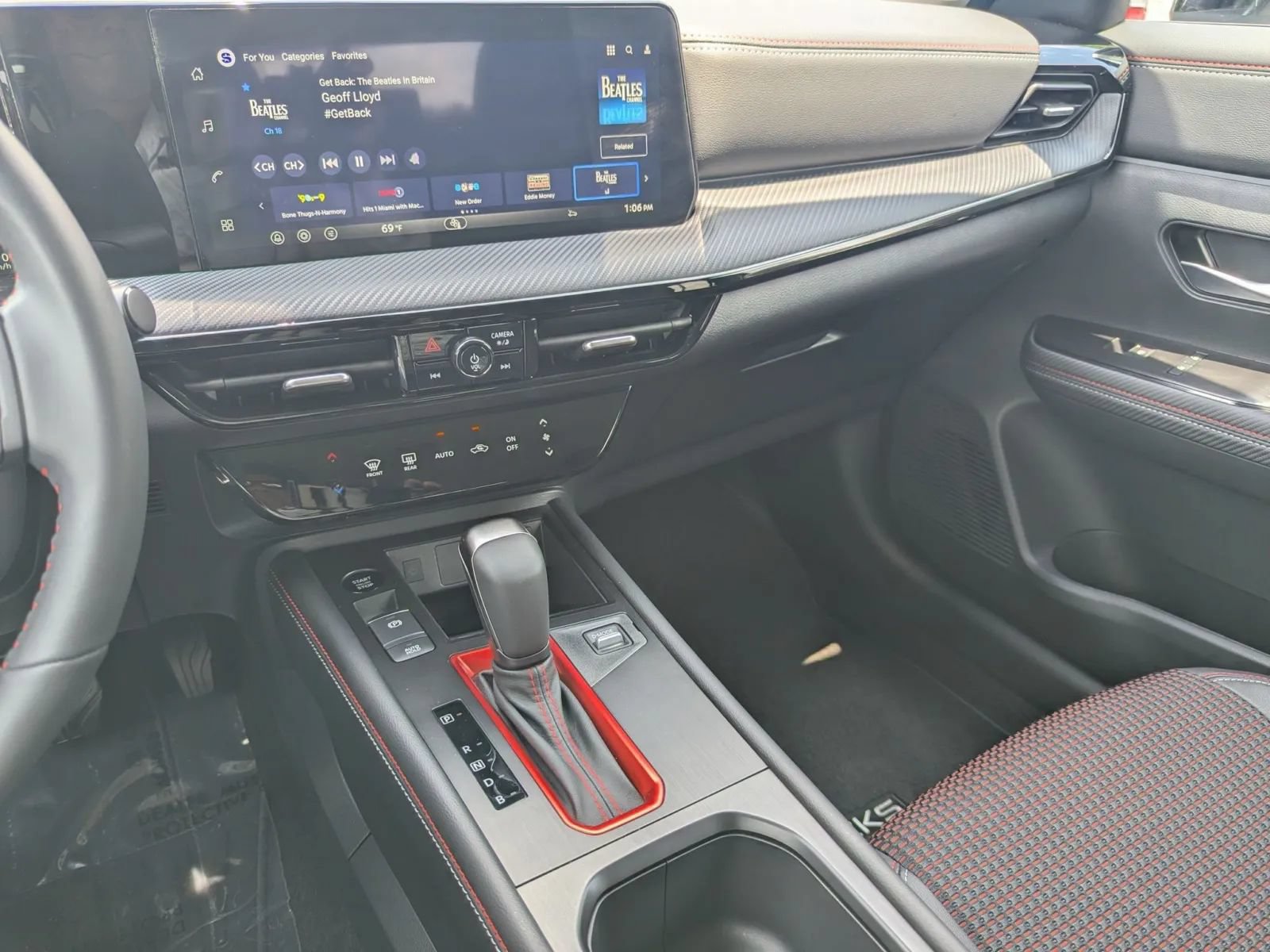 Used 2026 Nissan Kicks SR FWD image 19