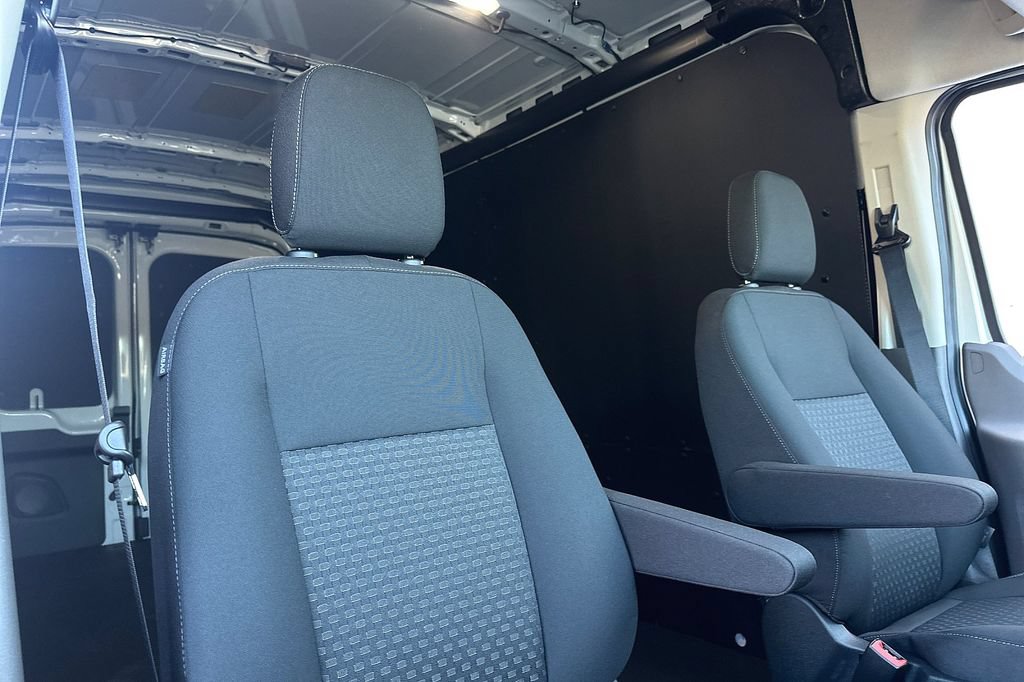 New 2023 Ford E-Transit Medium Roof w/ Interior Upgrade Package RWD image 13