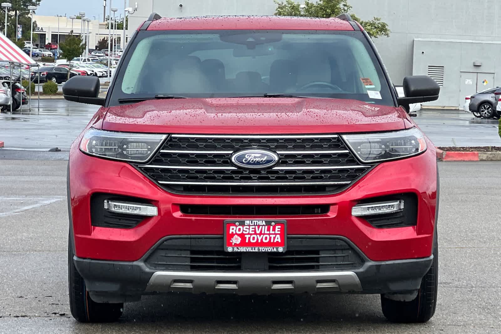 Used 2021 Ford Explorer XLT w/ Equipment Group 202A AWD/4WD image 10