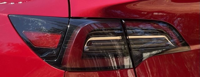 Used 2023 Tesla Model 3 Standard Range image 8