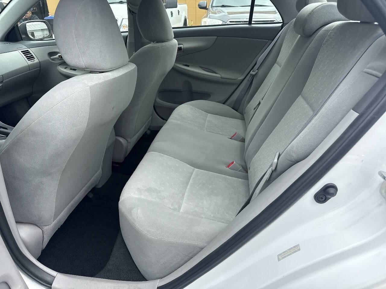 Used 2009 Toyota Corolla LE FWD image 18