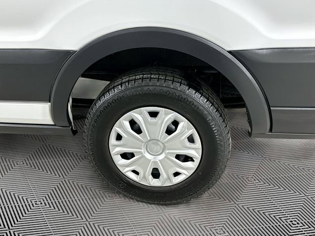 Used 2023 Ford Transit 350 XLT image 27
